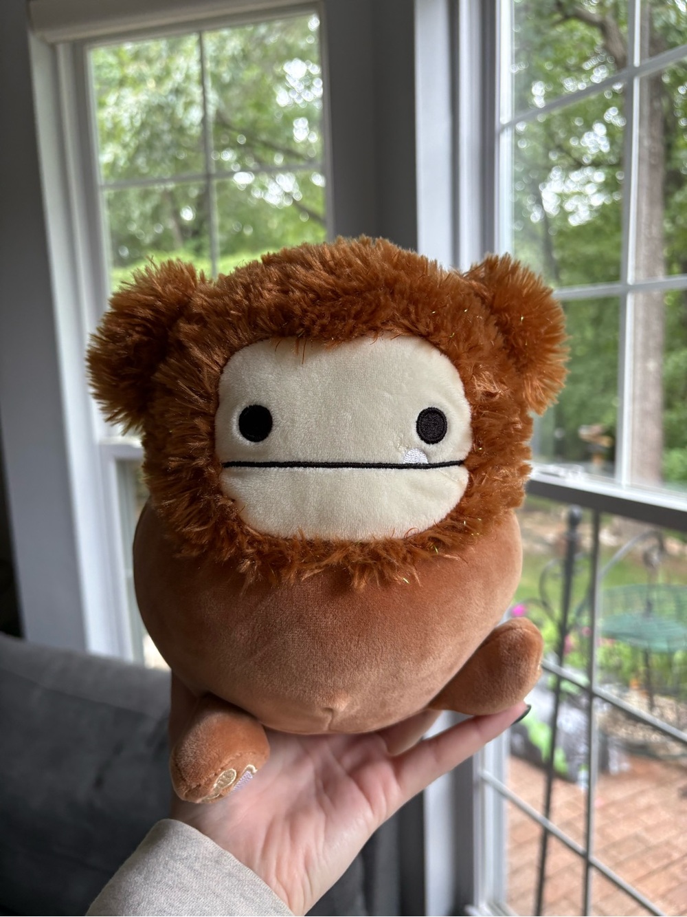 Benny the brown bigfoot squishmallow NWOT 8in WITH SPARKLES ✨